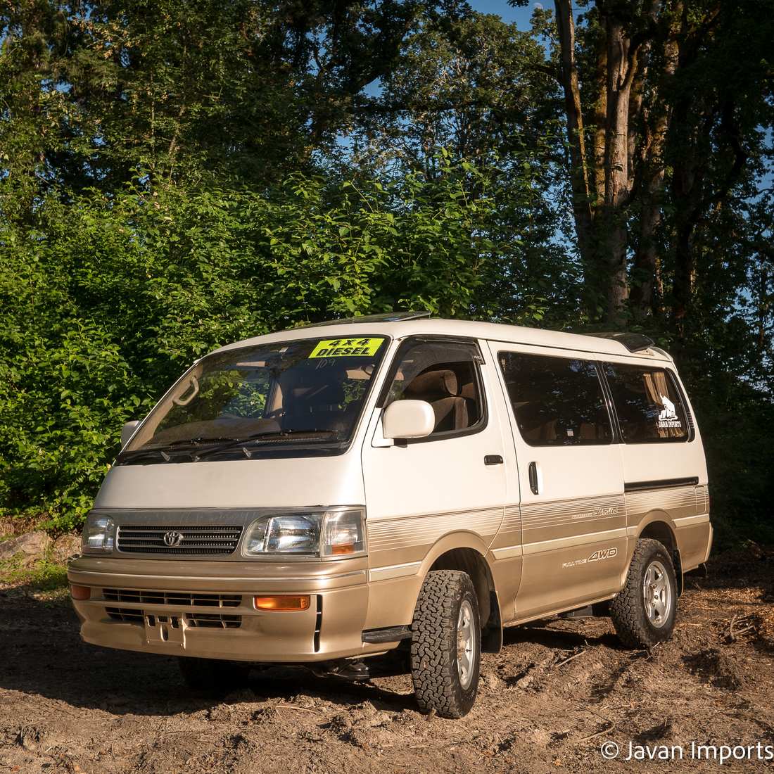 1995 Toyota Hiace Super Custom Ltd. Triple Moonroof 4WD (sold)