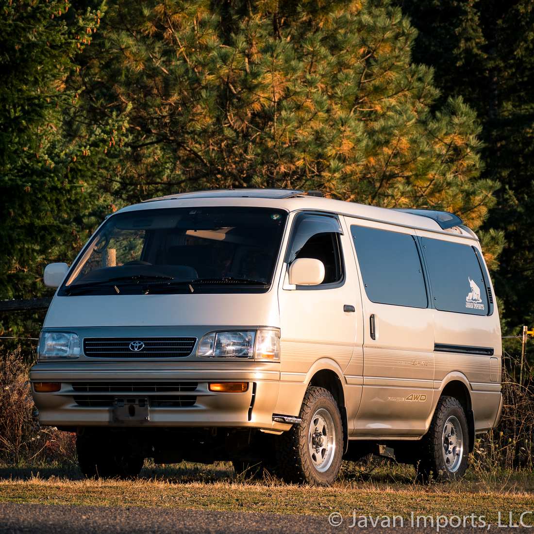 1994 Toyota Hiace Super Custom Ltd. Triple Moonroof 4WD (sold)