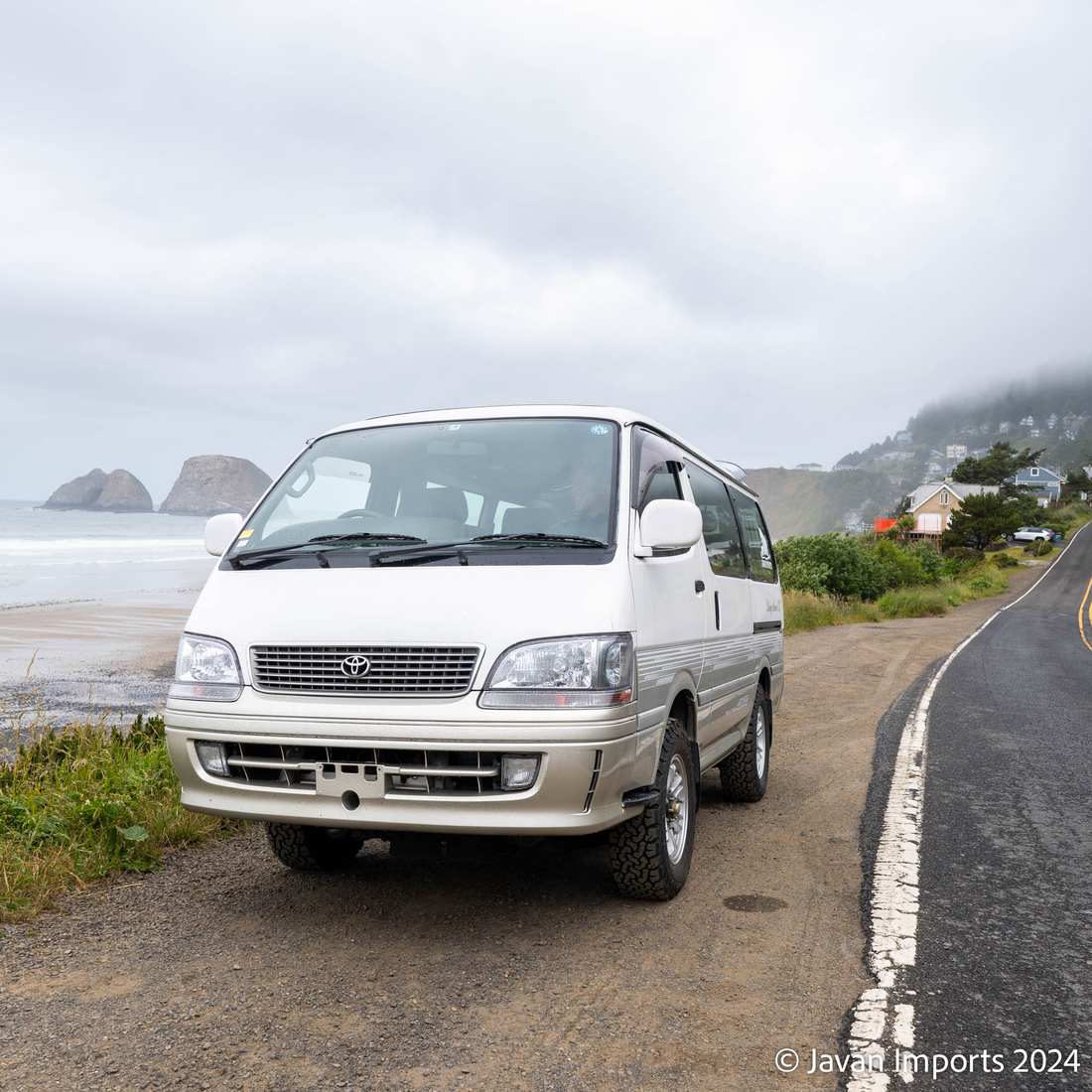 1997 Toyota HiAce Living Saloon EX Triple Moonroof 4WD (sold)