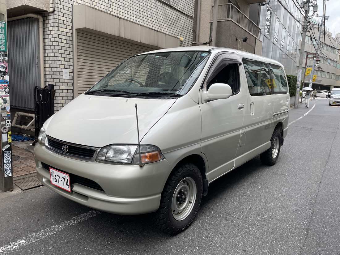 1997 Toyota Granvia G 4WD (sold)