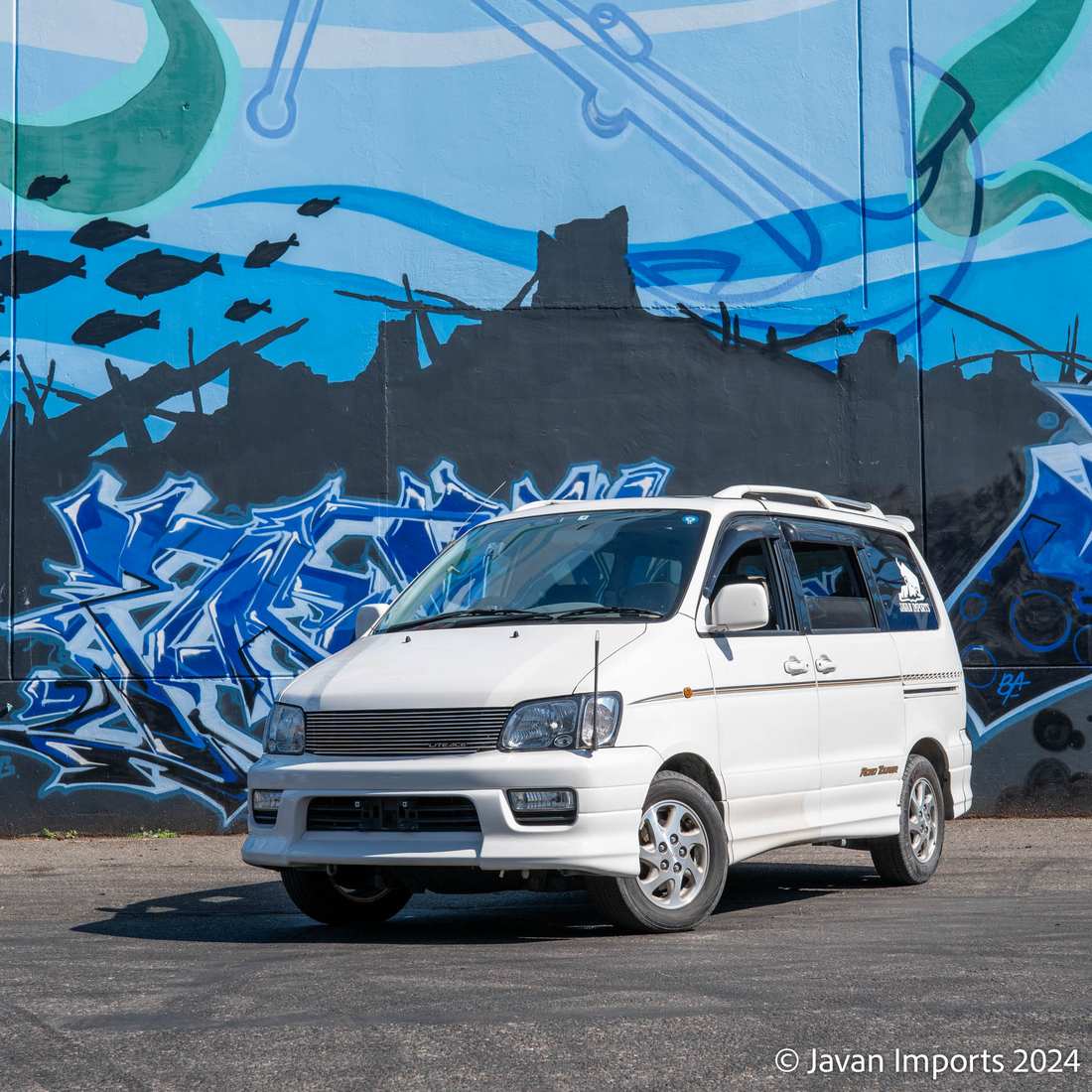 1999 Toyota LiteAce Noah Road Tourer Twin Moonroof 4WD (sold)