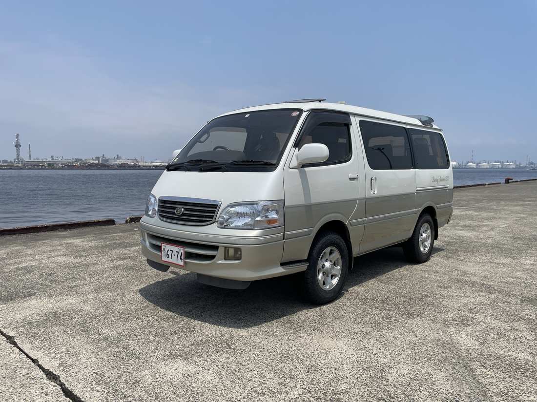 2000 Toyota Hiace Living Saloon EX Triple Moonroof 4WD (sold)