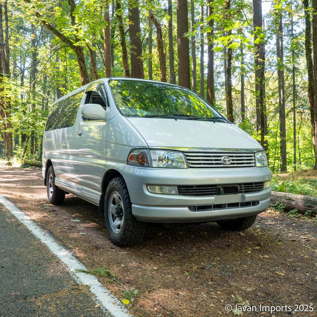 1998 Toyota Regius Regius Twin Moonroof 4WD (sold)