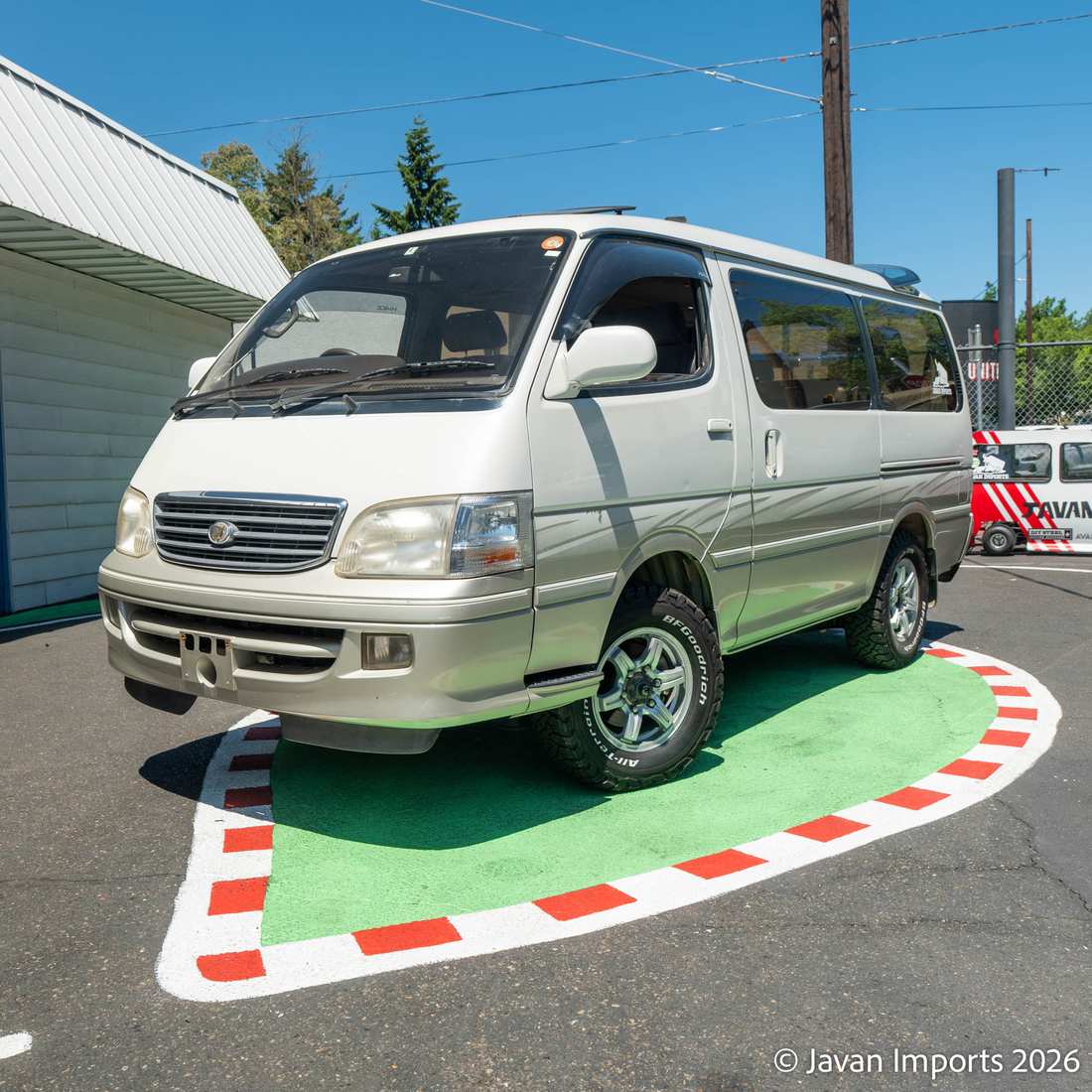 2000 Toyota HiAce Living Saloon EX Triple Moonroof 4WD for sale at Javan Imports, Portland