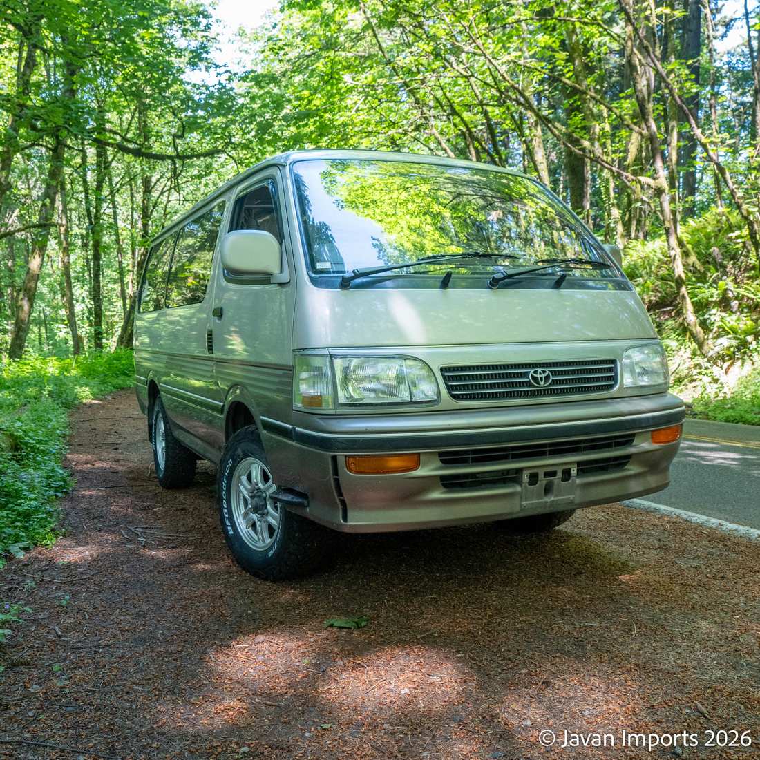 1995 Toyota Hiace Super Custom Triple Moonroof 4WD (sold)