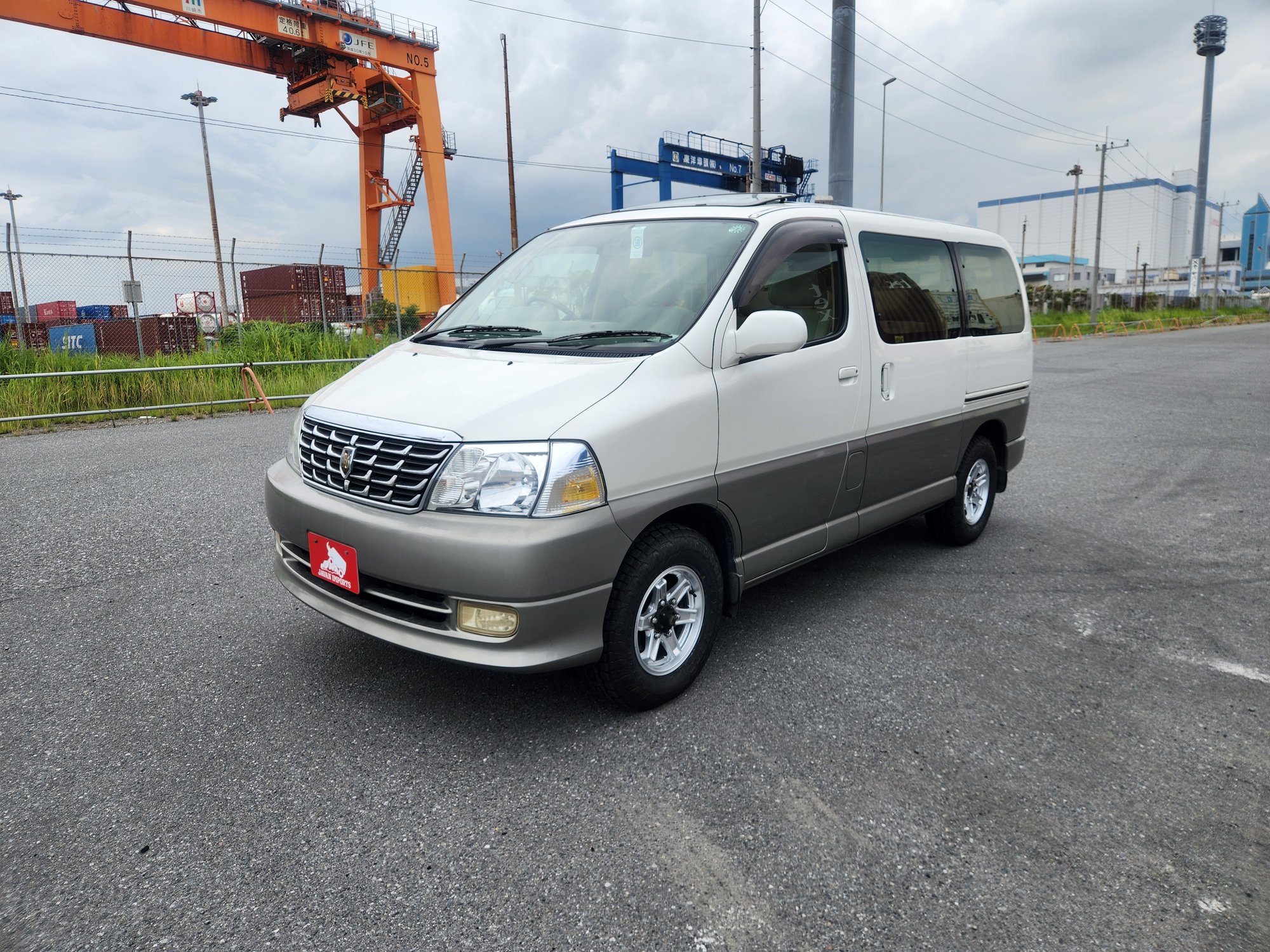 1999 Toyota Grand HiAce G Twin Moonroof 4WD for sale at Javan Imports, Portland