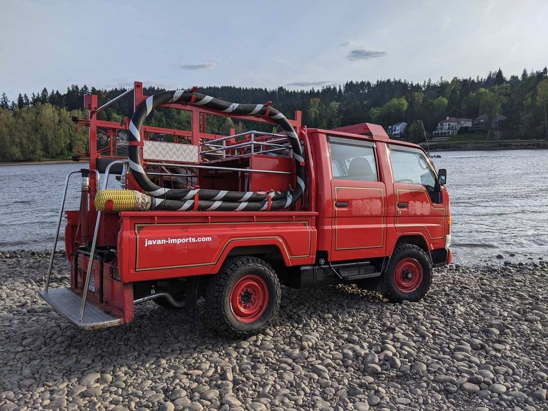 1996 Toyota Hiace truck Deluxe Firetruck 4WD (sold)