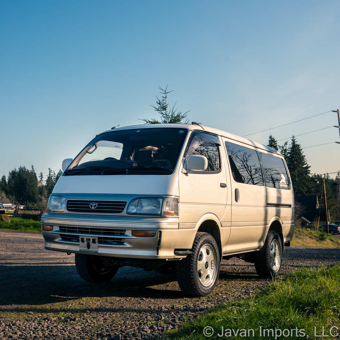1995 Toyota Hiace Ltd. Edition Living Saloon 4WD (sold)