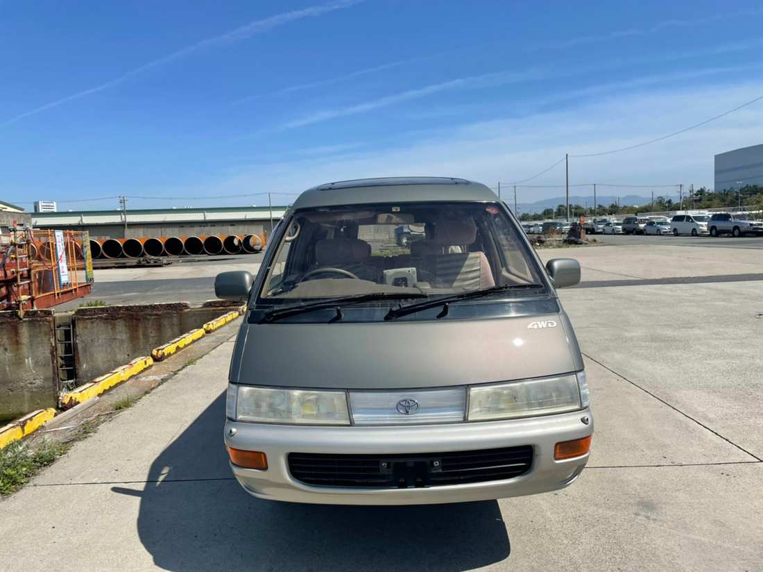 1992 Toyota TownAce Royal Lounge Ltd. Twin Moonroof 4WD (sold)