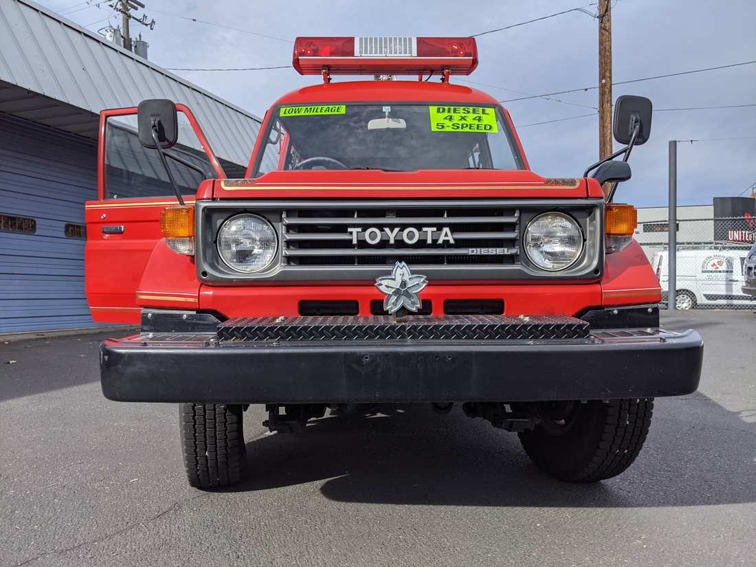 1993 Toyota Land Cruiser 70 Series Troop Carrier Firetruck 4WD!! (sold)