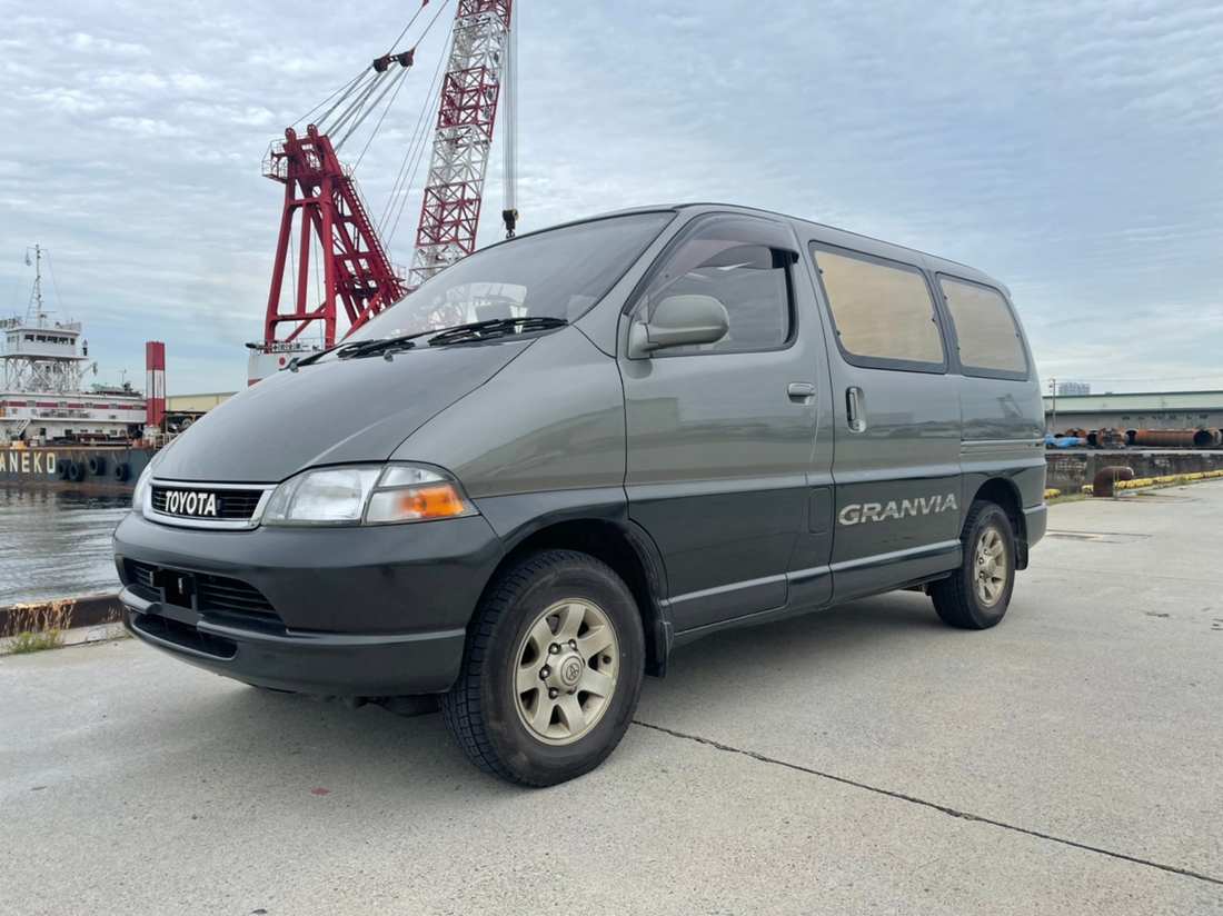 1996 Toyota Granvia Q Twin Moonroof 4WD (sold)