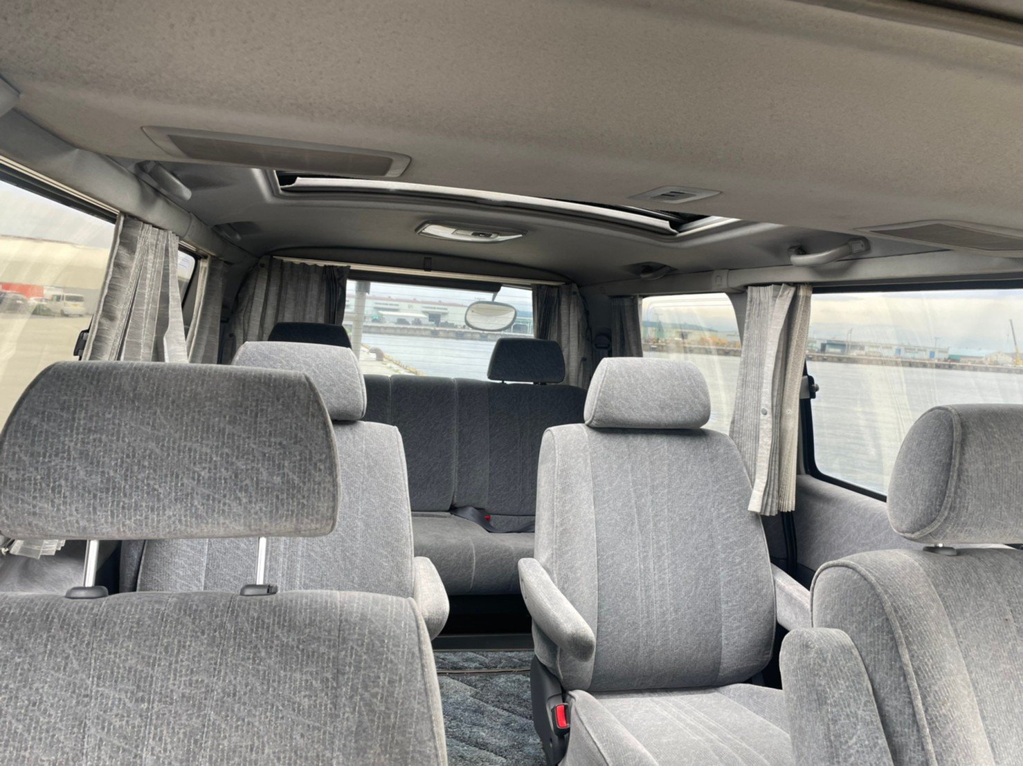 1996 Toyota Granvia Q Twin Moonroof 4WD (sold, #075) | Javan Imports