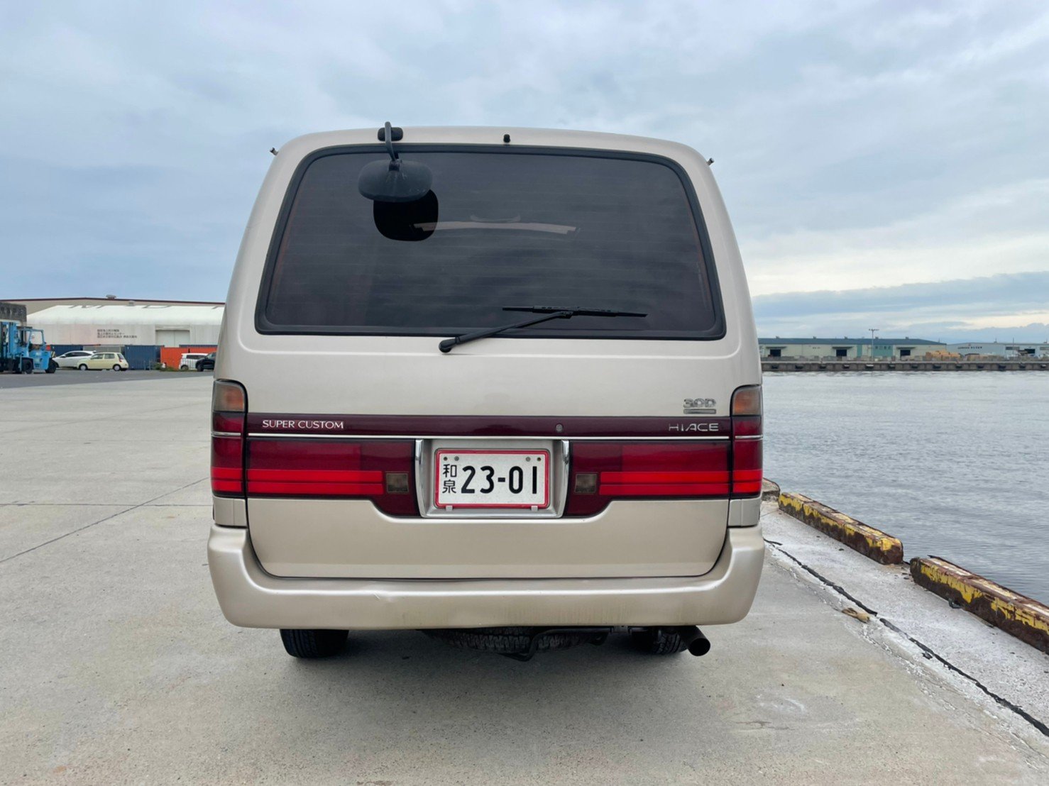 1996 Toyota HiAce Super Custom Triple Moonroof 4WD (sold, #077