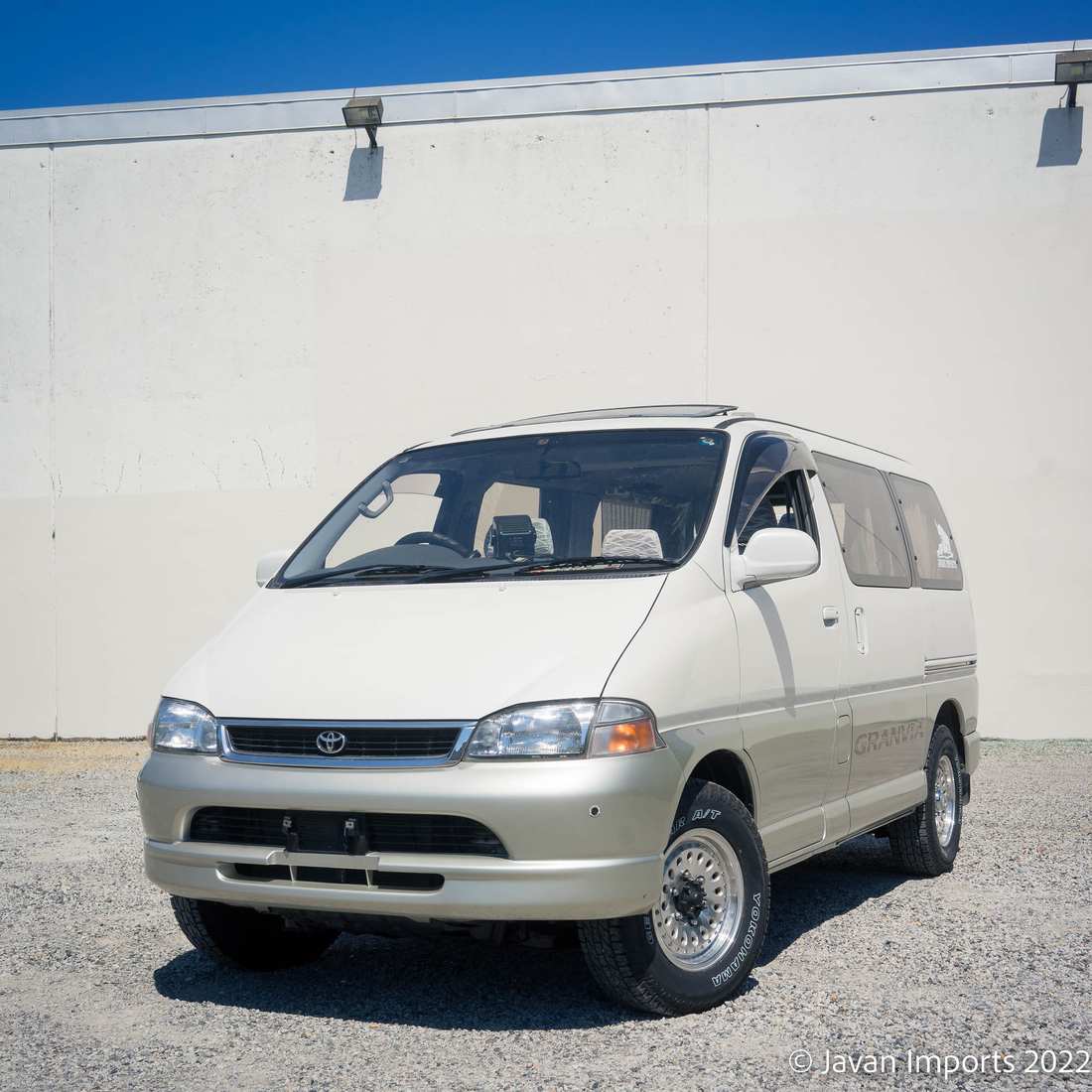1997 Toyota Granvia G Twin Moonroof 4WD (sold)