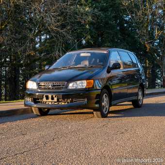 2000 Toyota Ipsum