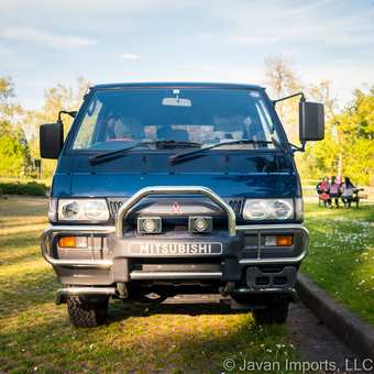 1996 Mitsubishi Delica