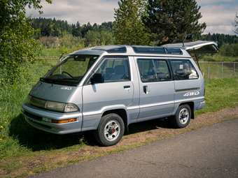 1989 Toyota Master Ace Surf